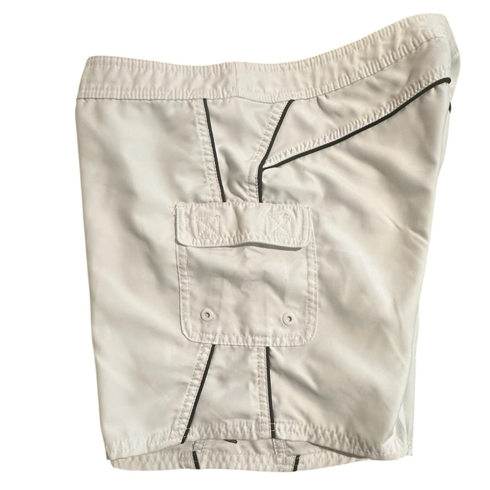 Hang Ten women’s white polyester shorts,size 5. - Picture 5 of 11